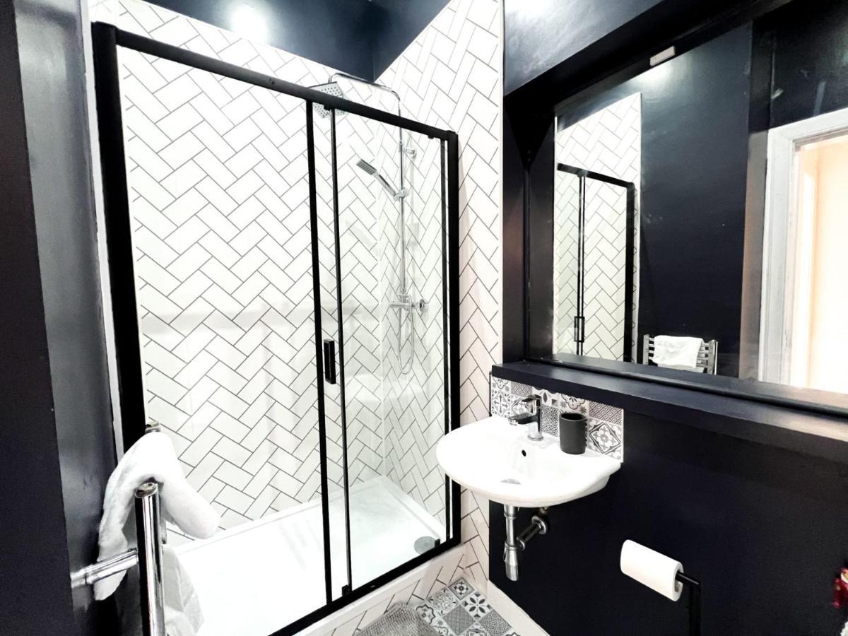 Bohemian 1Br Flat In Abbeyhill Appartamento Edimburgo Esterno foto